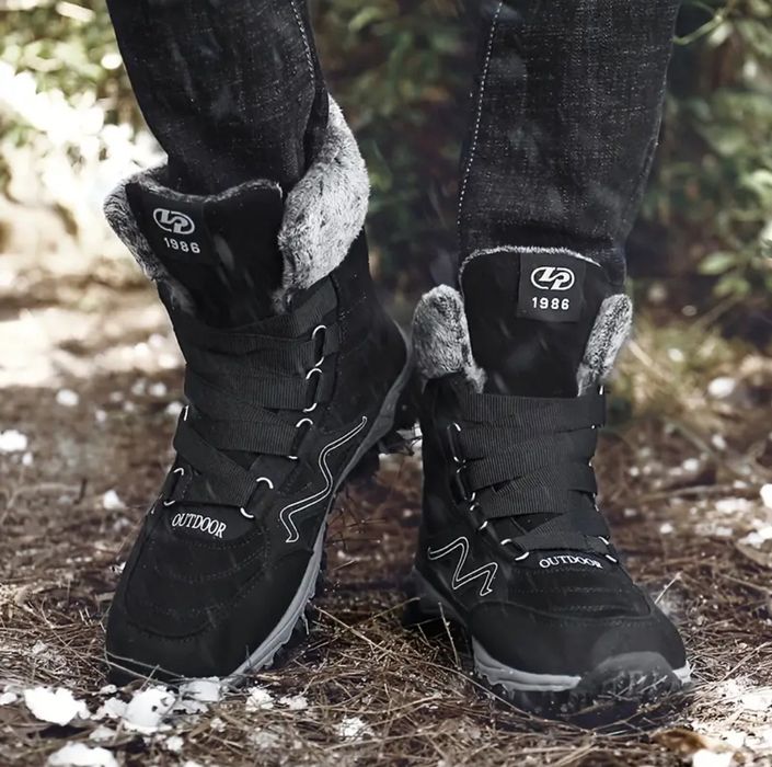 Продам зимние ботинки