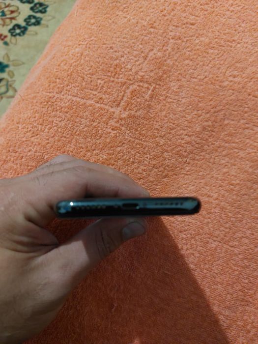 iPhone X 64гб хороший состоянии