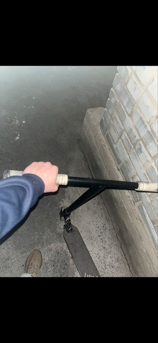 Продаю трюковой самокат limil LMT 01