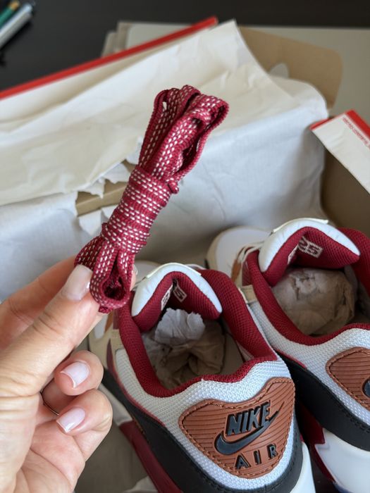 Кроссовки новые Nike