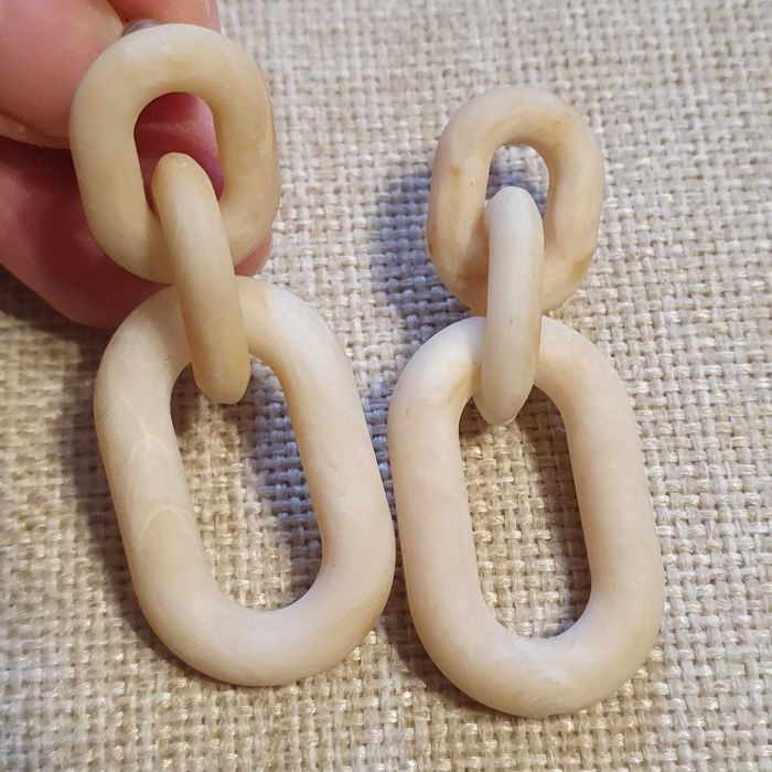 Распродаю свои украшения.