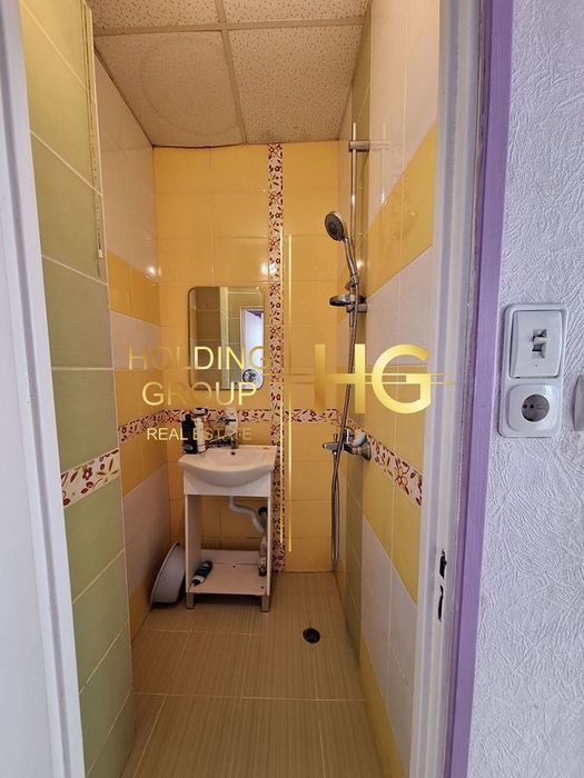 Продава се Четиристаен апартамент в Варна, Възраждане 2 - 87 кв.м за 1575 €/кв.м - Снимка #12