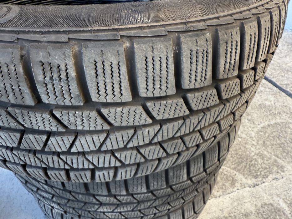 Зимни гуми Continental 205/50/17