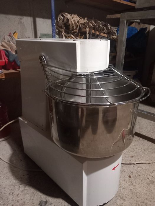 Malaxor pentru aluat 380 V