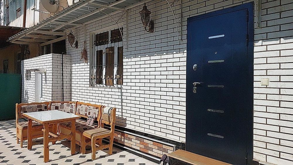 Xazarasp sentrda 3 xonalik dom sotiladi.