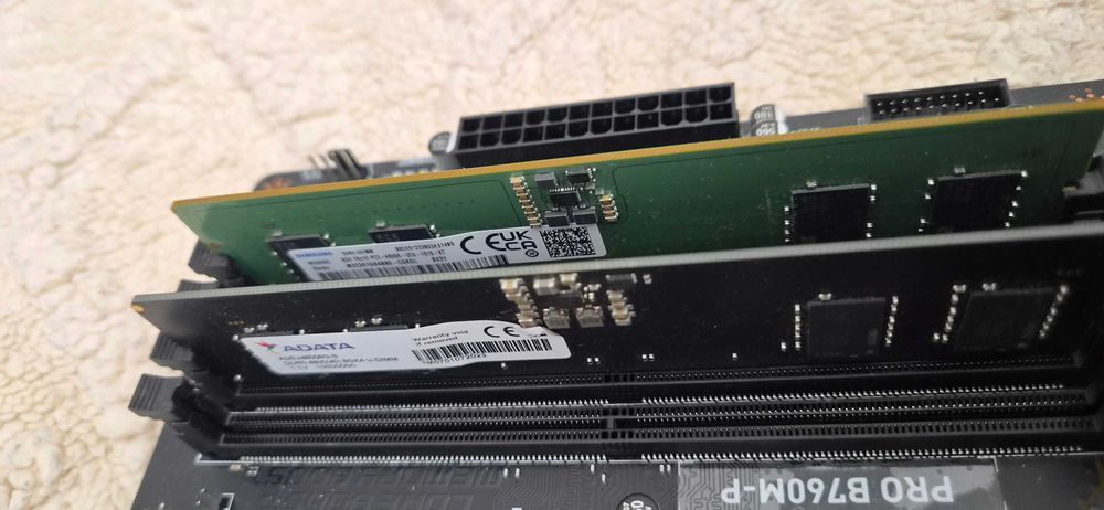 KIT GAMING INTEL i5 12600k,16gb ram DDR5- Vezi anunt !