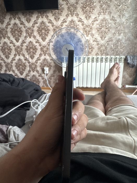 Продаю самсунг А17