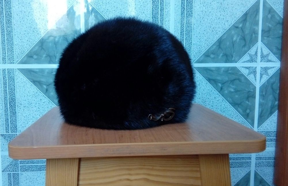 женский берет продаю