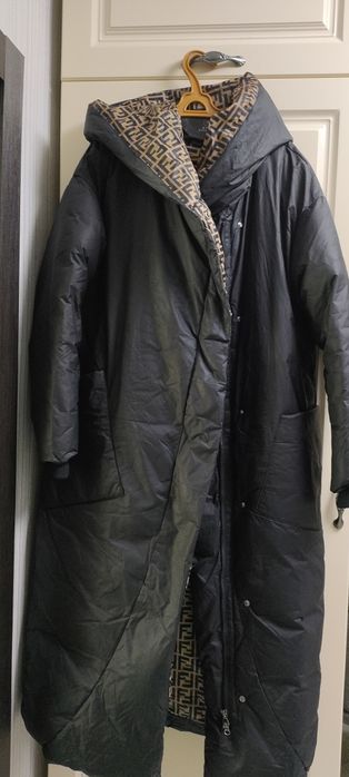 Продам пуховики зимние