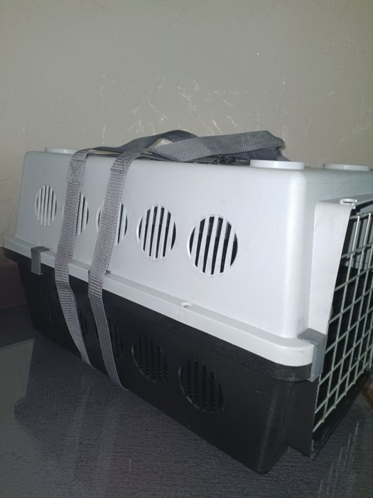 Переноска для мелких собак и кошек