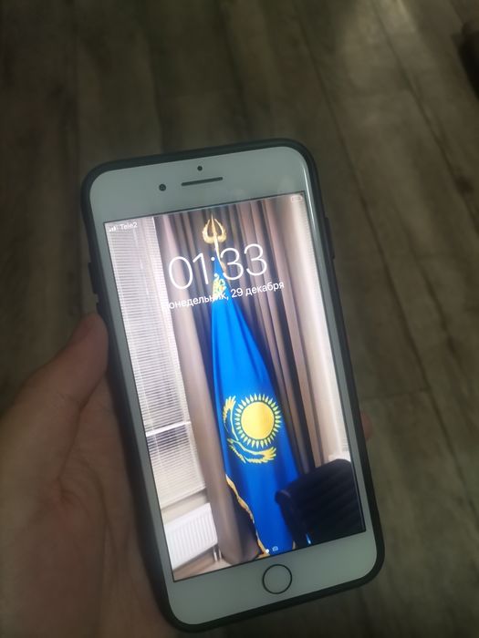 Продам или обмен айфон 7+