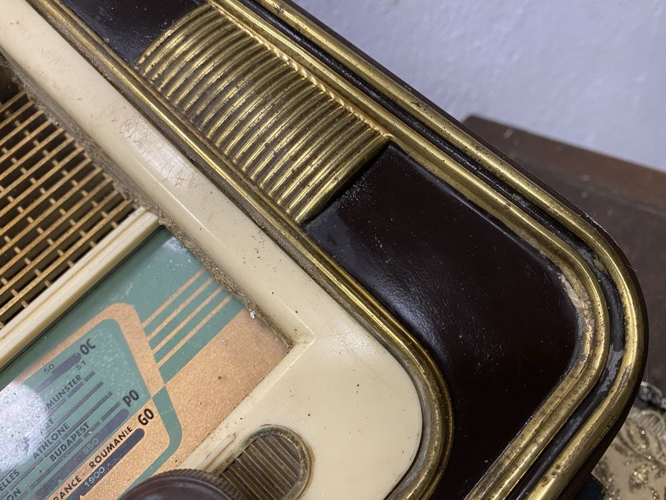 Ретро радио от франция