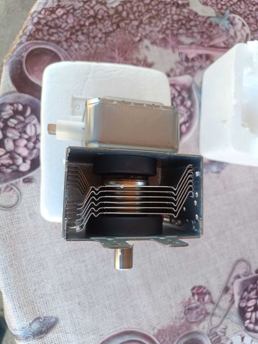 Магнетрон 2M319J за микровълнова фурна