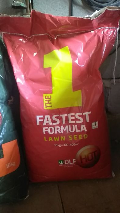 Rulonli gazon bor, kvadrati 25.000 Joyimiz Samarqandda