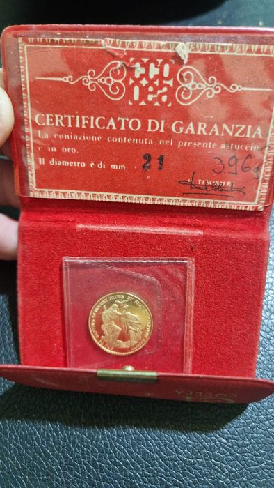 Vând moneda aur 18k certificat original plic