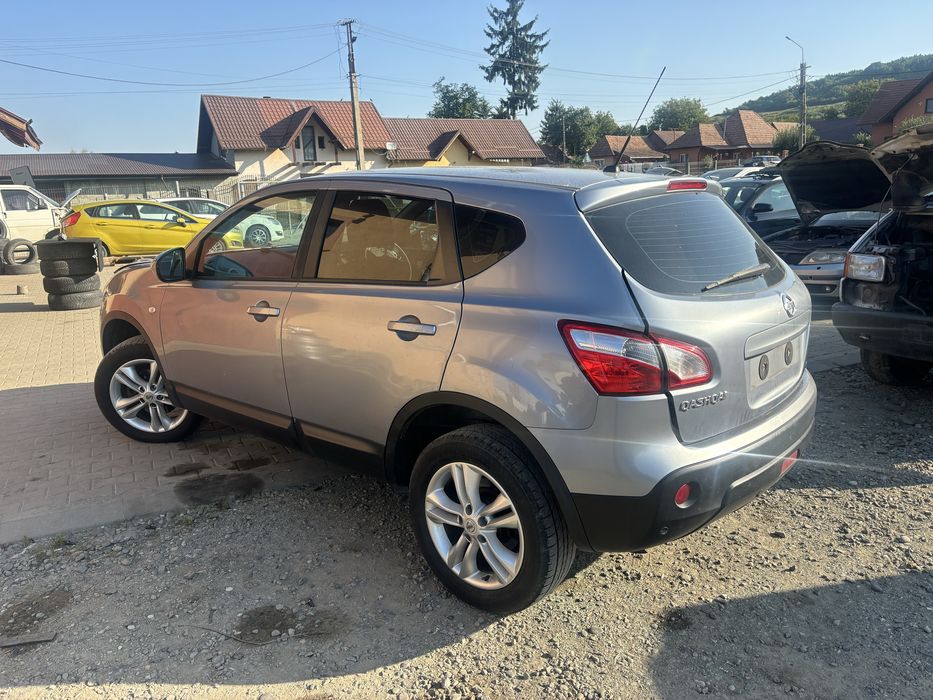 Nu gaseai bara capota far Nissan Qashqai j10 facelift acum o avem pe s