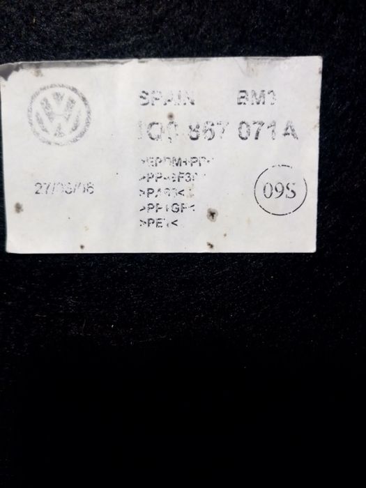 Багажник сепаратор за Volkswagen EOS