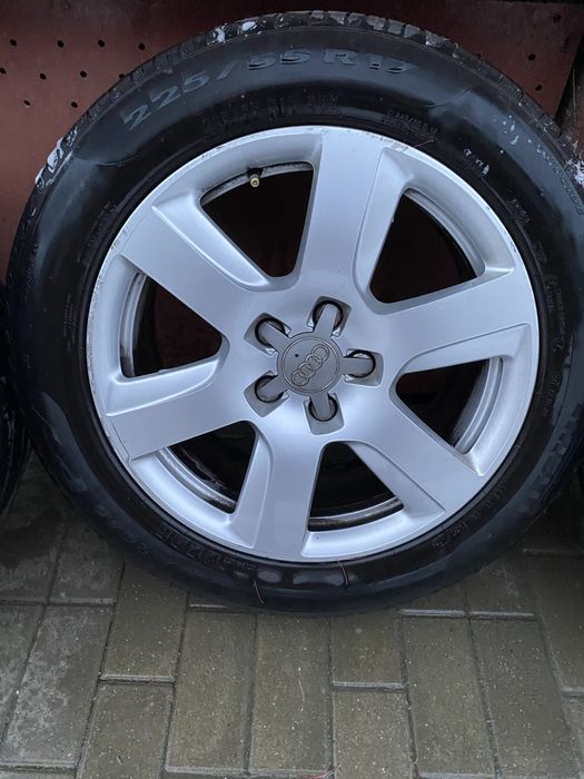 Jante originale Audi cu cauciucuri 225/55R17