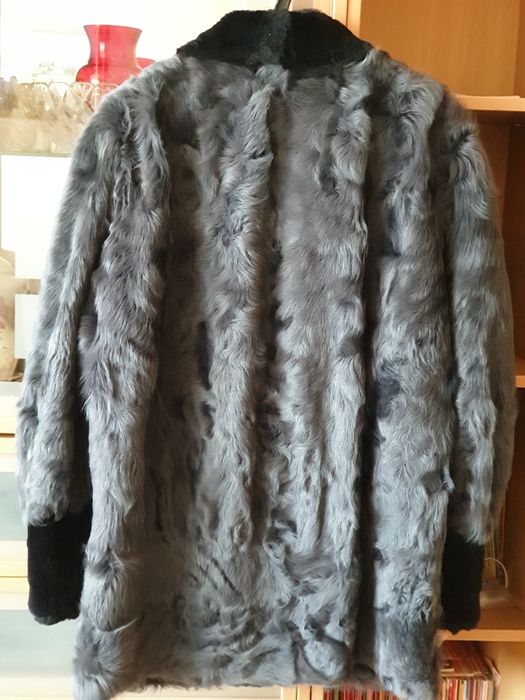 Продам шубу из козлика