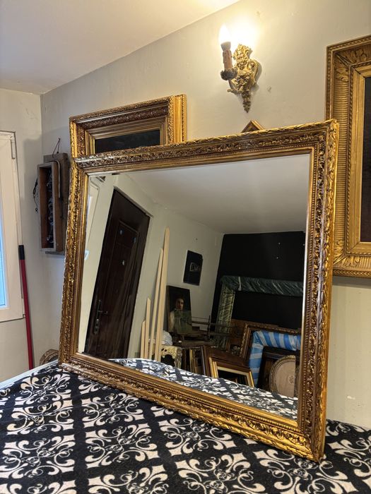 Oglindă rama veche , restaurată, poleită schlagmetal