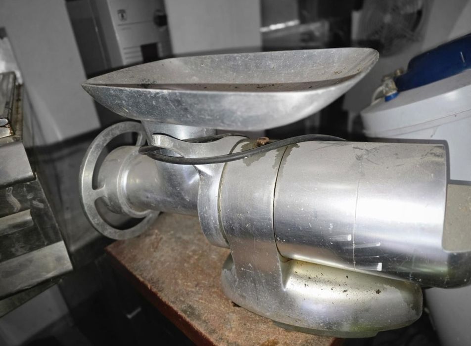 Malaxor carne șpriț hidraulic