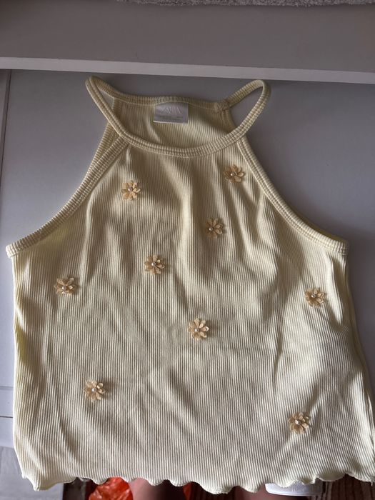 Жълт детски потник Zara Kids с цветчета и перли (9-10 г. / 140 см)