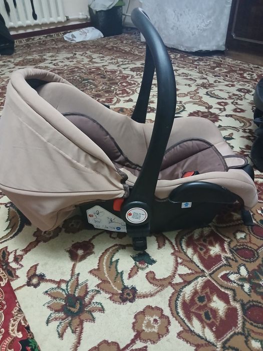 Kolyaska sotiladi srochni