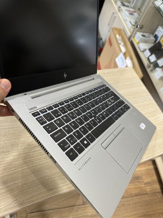 Laptop HP EliteBook 840 G6, 14" FullHD IPS, Intel Core i5-8365U, 8GB DDR4, 256GB SSD NVMe, Windows 11