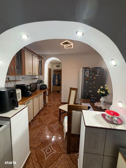 Apartament 3 camere decomandat-Zona Steaua-Shopping City-Mobilat