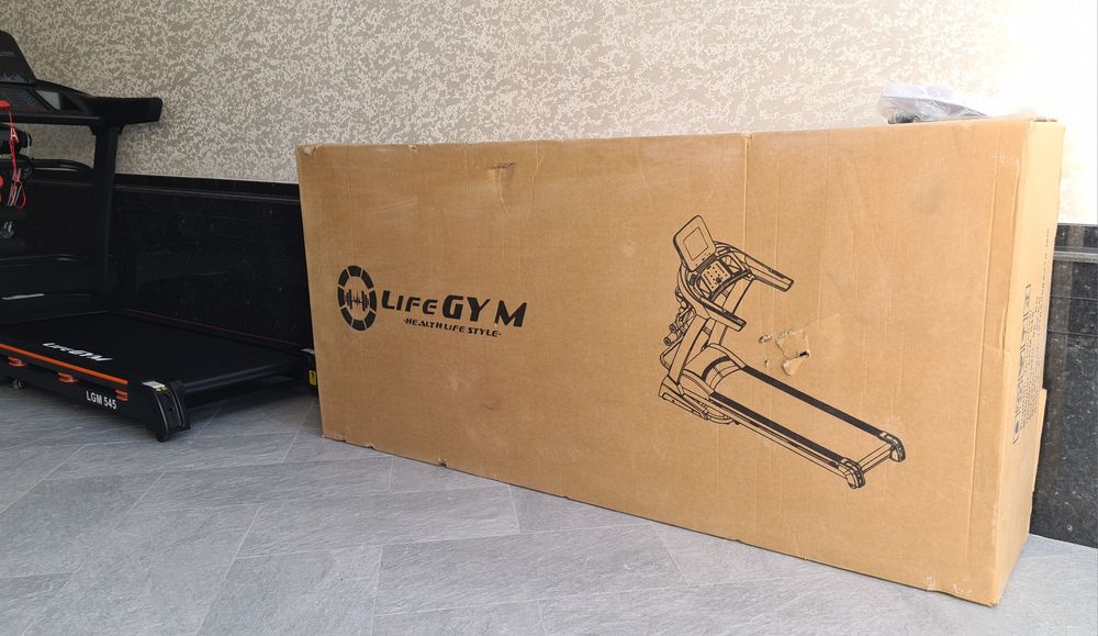 Беговая дорожка "LIFE-GYM LGM 545"