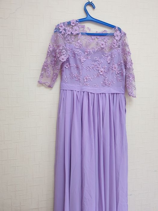 Платье вечернее в отличном состоянии