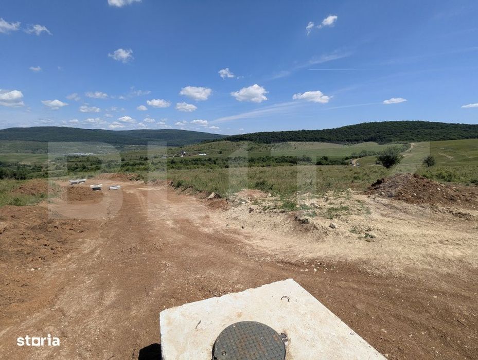 Teren construibil 900 mp in ansamblu privat de case, 12km de Cluj