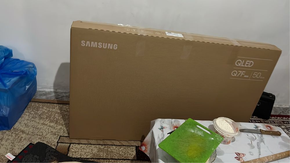 Телевизор samsung