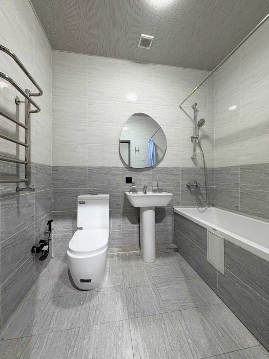 Продается 3/2/8 Авиасозлар-2 ор-р 151-школа 70 кв2 (R)