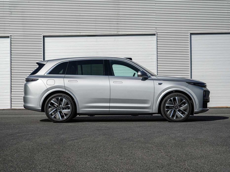 Автомобиль Li L7 2023 год