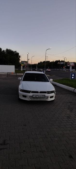 Мицубиси Галант 8