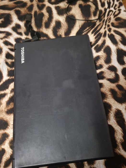 Vand laptop toshiba