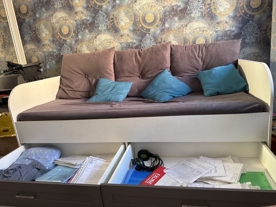 Кровать с бортиками