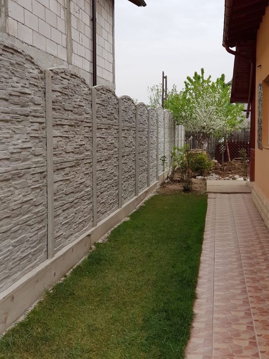 Placi de gard beton