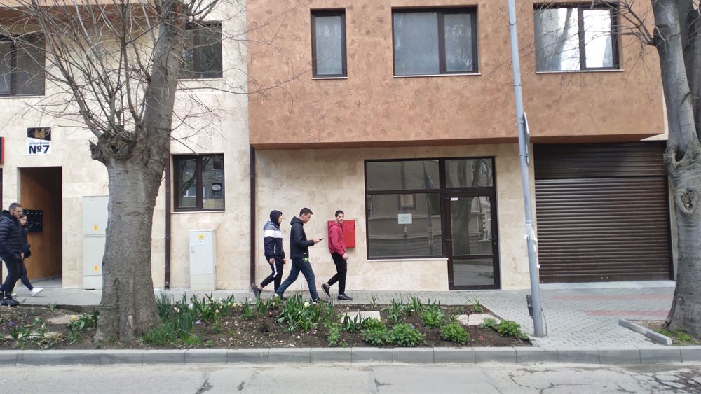 Дава се под наем Магазин в Варна, Център - 43 кв.м за 383.52 € - Снимка #1