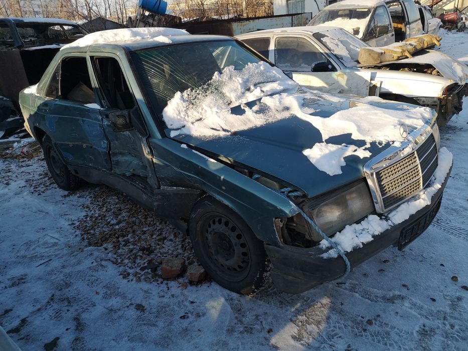 Продам мерседес по запчастям