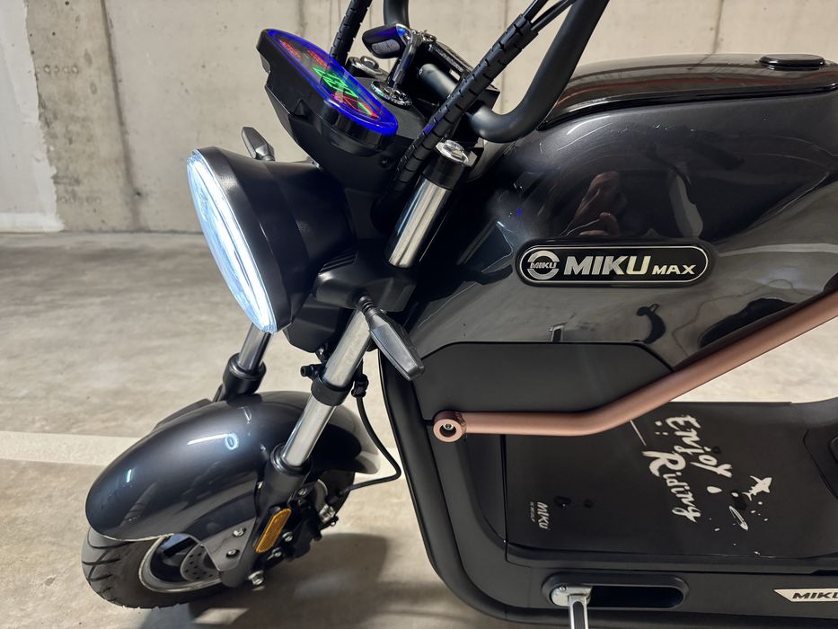 Електрически мотопед Miku Max