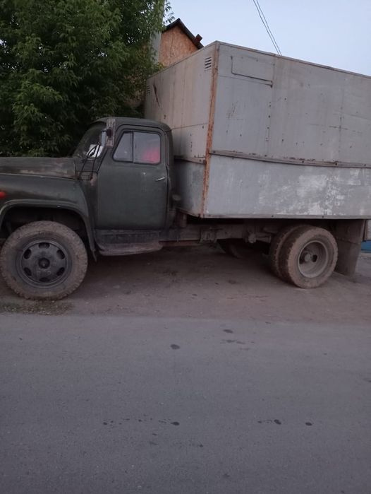 Продам газ 53, на ходу.