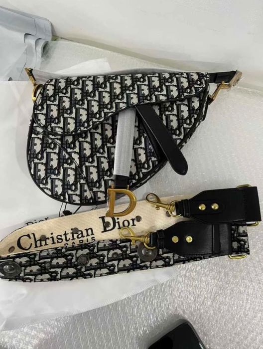 Дамска дизайнерска чанта Диор