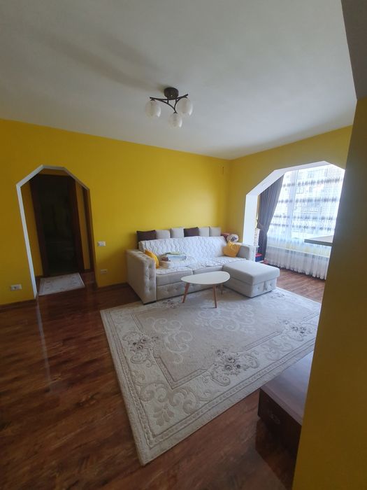 Apartament de închiriat central