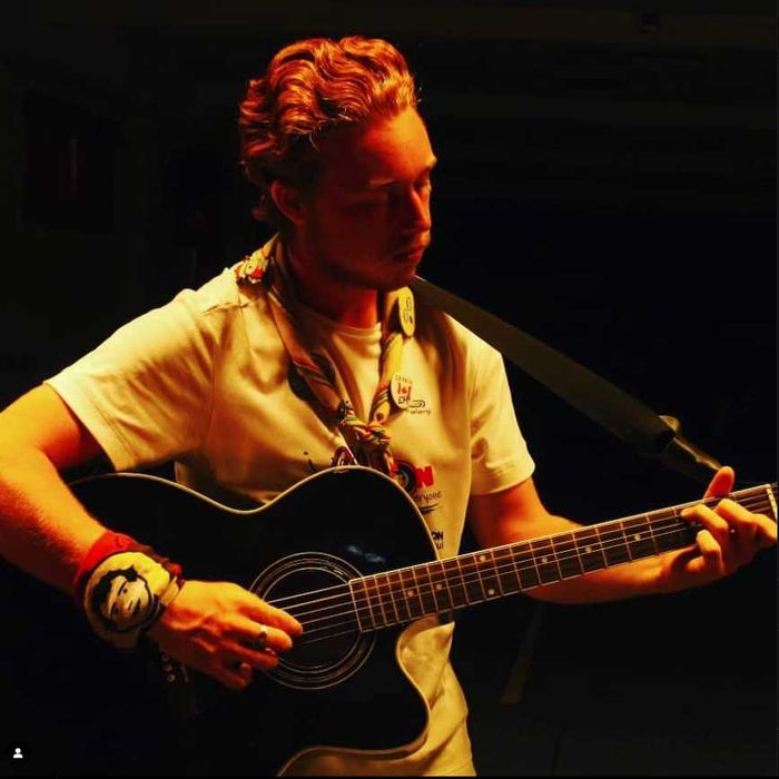 Lectii de chitara clasica/acustic/electric!