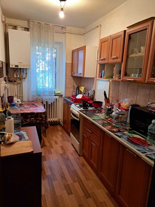 Vand apartament 2 camere Deva