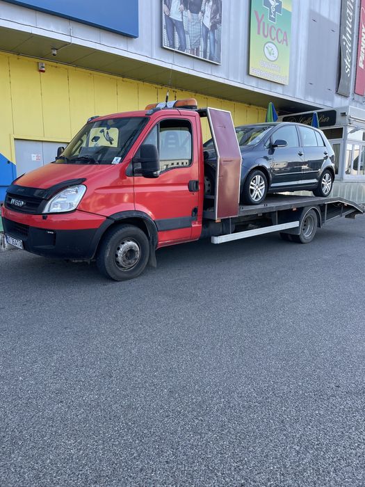 Tractari auto Roman Platforma auto depanaj roman asistent rutieră