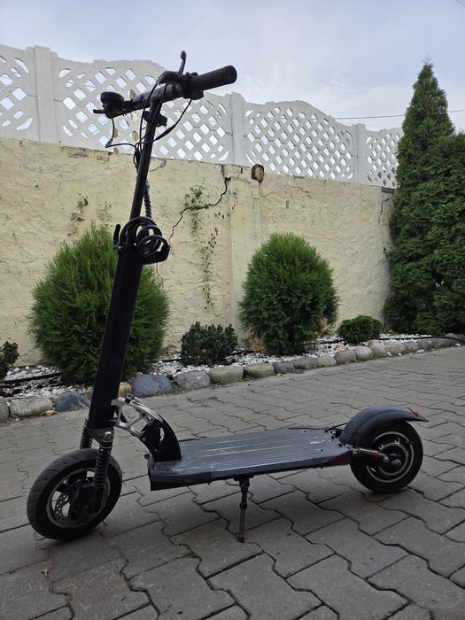 Продам электросамокат