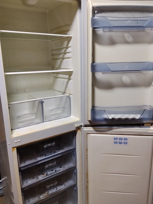 Продам холодильник